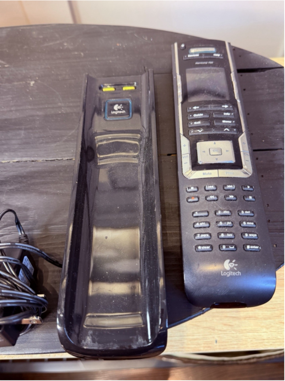 Logitech Harmony One Advanced Universal Remote & Charging Base Adapter - Picture 4 of 4